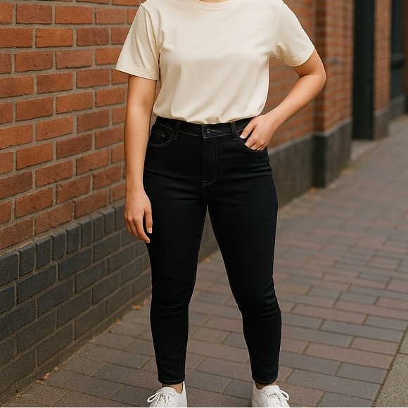 Black jean leggings  size Large elastic waist - Picture 3 of 7